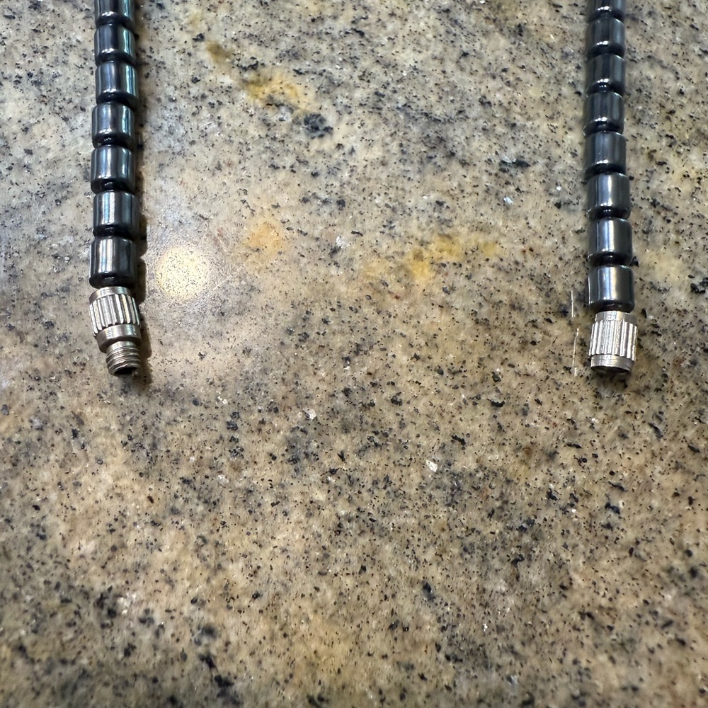 Hematite star necklace - Picture 4 of 5